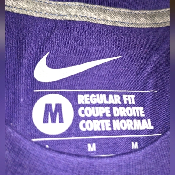 Nike Just Do It T-shirt 💜🤍 - Picture 3 of 4